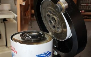 Image of an oil filter with the top cut off